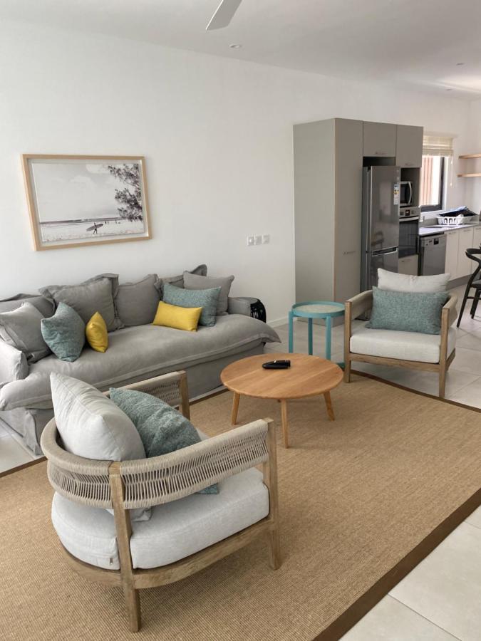 Eastern Blue Beachfront Luxury Apartment Poste Lafayette エクステリア 写真