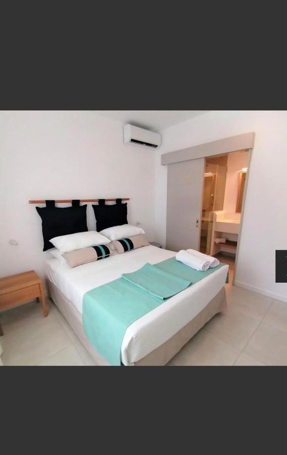 Eastern Blue Beachfront Luxury Apartment Poste Lafayette エクステリア 写真