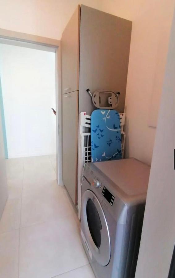 Eastern Blue Beachfront Luxury Apartment Poste Lafayette エクステリア 写真