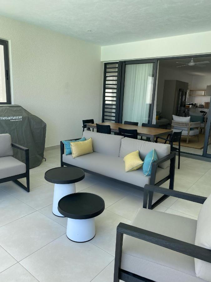 Eastern Blue Beachfront Luxury Apartment Poste Lafayette エクステリア 写真